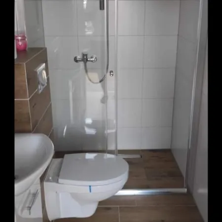 Przystanek Kwatera prywatna *